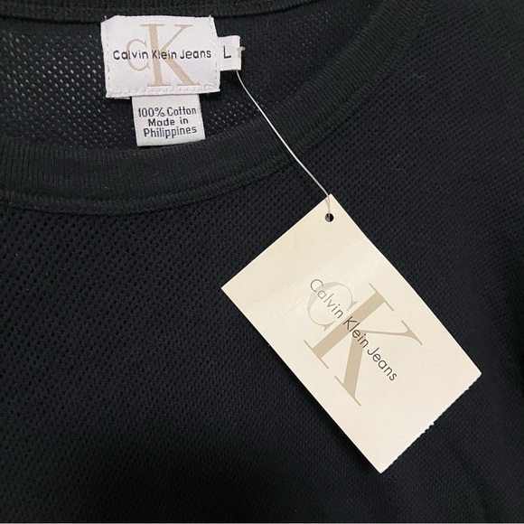 NWT Vintage Calvin Klein Jeans Mesh Style Black Cotton Tee - Picture 4 of 8